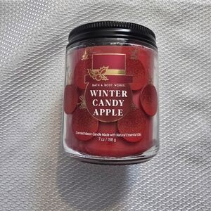 💙20% OFF! Bath & Body Works Winter Candy Apple Candle